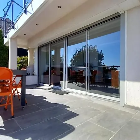 Rez De Vue Et Sa Piscine Privative A Debordement Saint-Peïre-sur-Mer