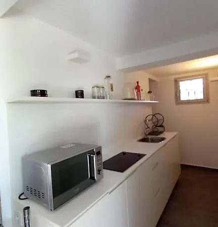 Rez De Vue Et Sa Piscine Privative A Debordement * Saint-Peïre-sur-Mer