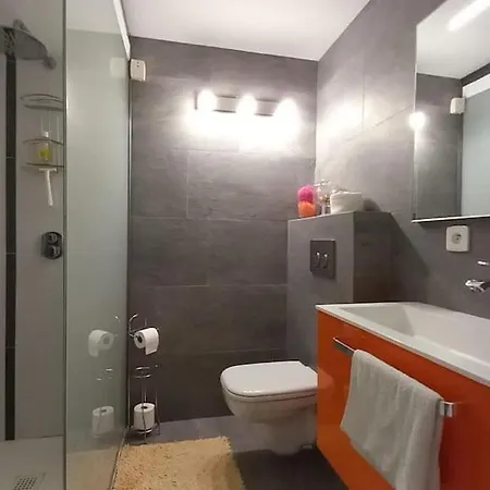 Rez De Vue Et Sa Piscine Privative A Debordement Saint-Peire-sur-Mer